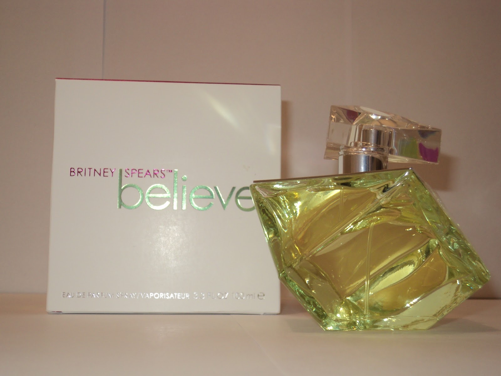 Nina Oliveira: Resenha Perfume - Believe Britney Spears